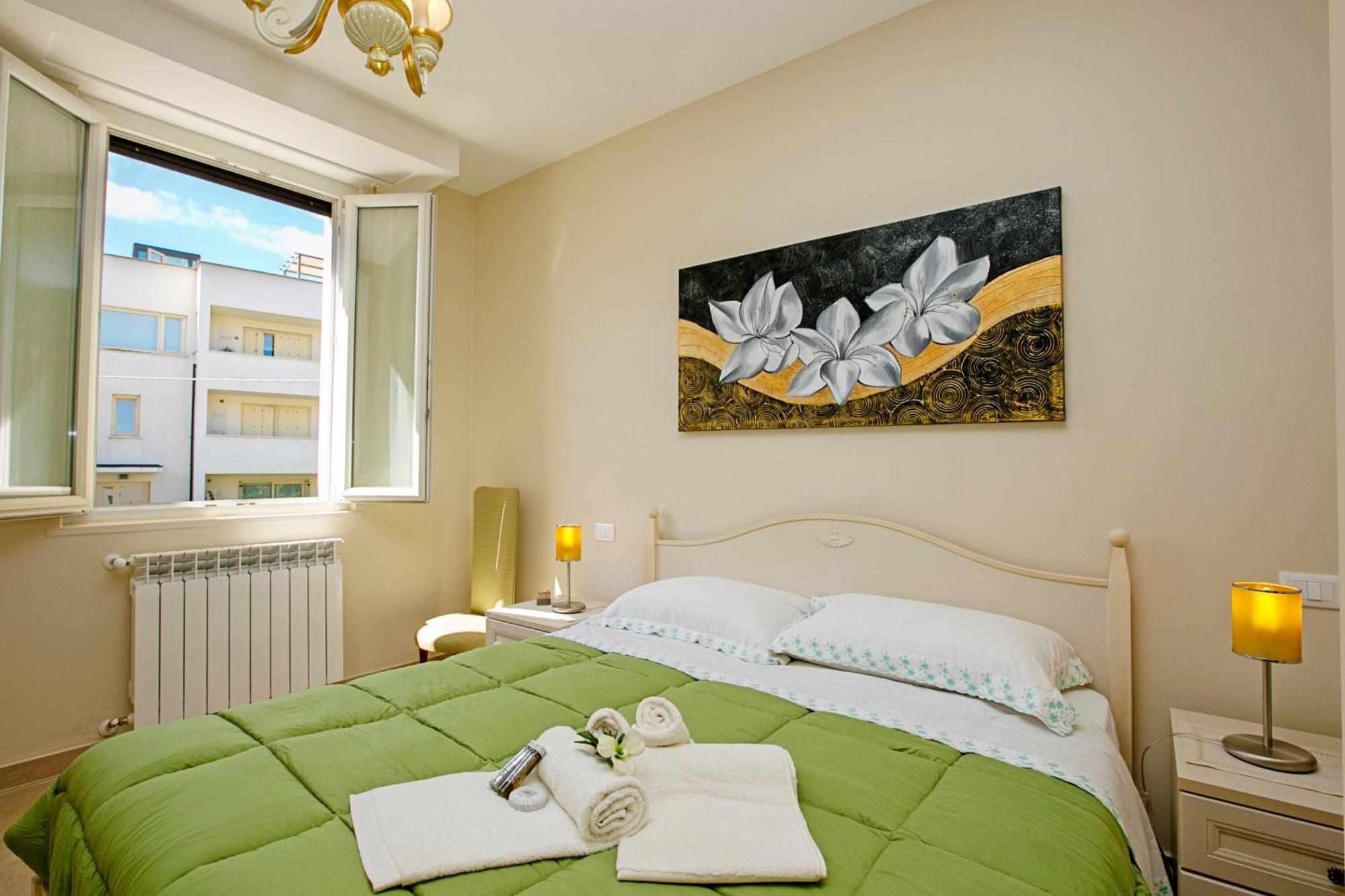 Villa Mimosa - Appartamento 2 - Happy Rentals Desenzano del Garda Exterior foto